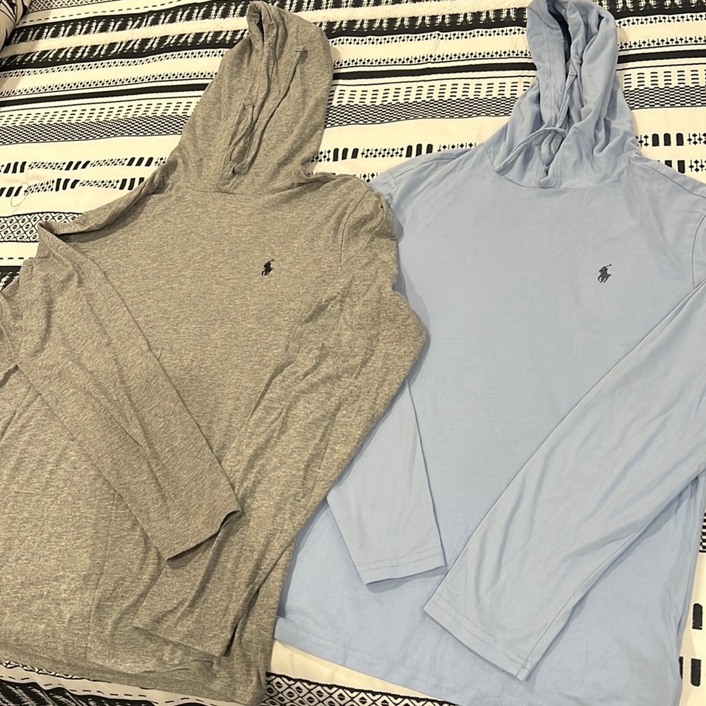 Two men’s polo Ralph Lauren tee shirts with hoods great condition